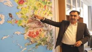 "Manisa'da yıkıcı bir deprem beklemiyoruz"