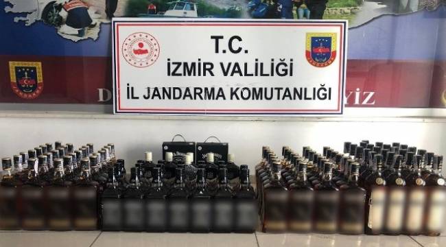 Torbalı'da 112 litre gümrük kaçağı içki ele geçirildi