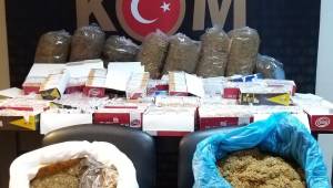 Aliağa'da  tütün ve kaçak  cep telefonu operasyonu
