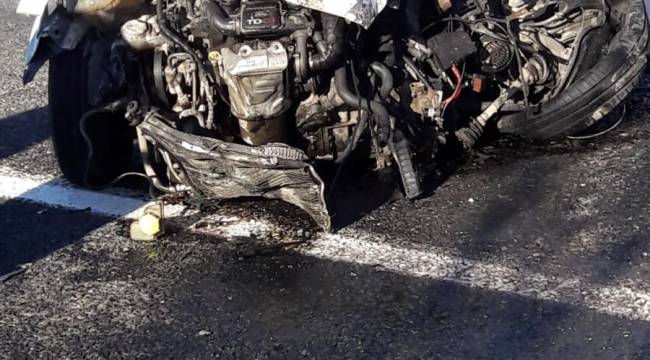 Candarlı'da Trafik Kazası : 1 ölü, 1 yaralı
