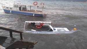 Dikili'de fırtına tekneleri batırdı