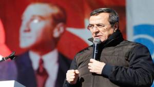 Konaklı işçilerden şehitlere saygı duruşu