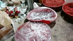 Menemen'de merdiven altı nargile tütününe polis baskını