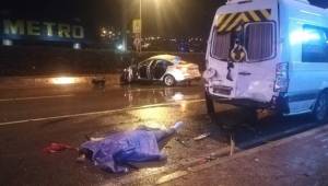 Minibüse çarparak takla atan otomobil sürücüsü öldü