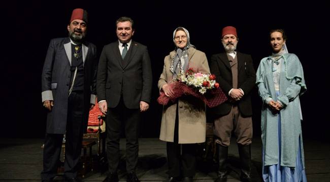 Sultan 2. Abdülhamid Han "Usta" adlı tiyatro oyunuyla Bergama'da