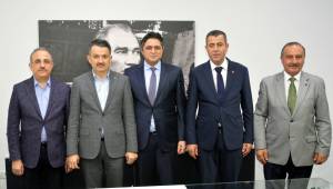 Bakan Bekir Pakdemirli'den Aliağa Belediyesi'ne Ziyaret