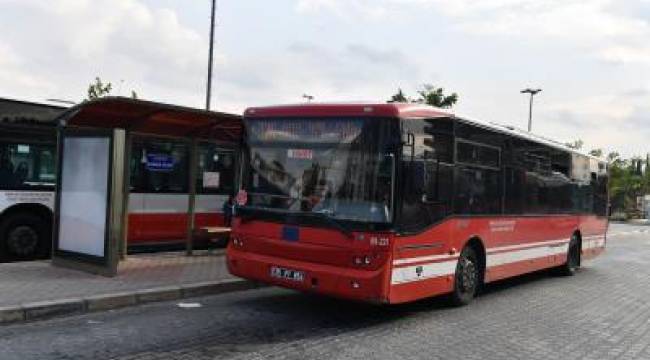 İzmir'de otobüs sayısı azaltılmıyor