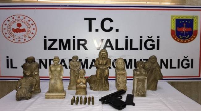 İzmir'de tarihi eser kaçakçılarına operasyon: 3 gözaltı