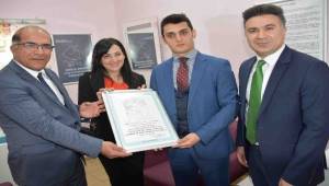 Menemen Adliyesine 'Bebek Dostu Kurum' unvanı