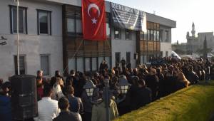 Menemen Belediyesi Çalışanlarından Şehitlere Saygı