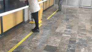 PTT'den Sosyal Mesafe Kuralı Uyarısı