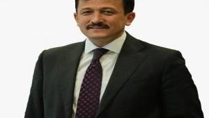 AK Parti Genel Başkan Yardımcısı ve İzmir Milletvekili Hamza Dağ ile bazı avukatlar, İzmir Barosunun "23 Nisan Özel Yayını" olarak duyurduğu programa HDP'li bir ismi davet etmesine sert tepki gösterdi.