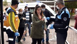 Aliağa Zabıtası Pazar Yerindeki Önlemlerini Üst Seviyede Tutacak