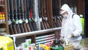 Bergama'da işyerlerine Koronavirüs dezenfektesi