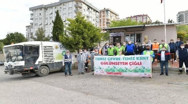 Çiğli Atatürk Mahallesinde köşe bucak temizlik