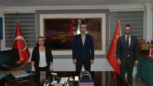 Çiğli Belediyesi'nden Polislere Yüz Siperliği Desteği