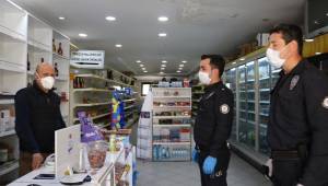 FOÇADA YASAK ÖNCESİ SOKAKLAR MARKETLER HAREKETLENDİ DENETİMLER BAŞLADI