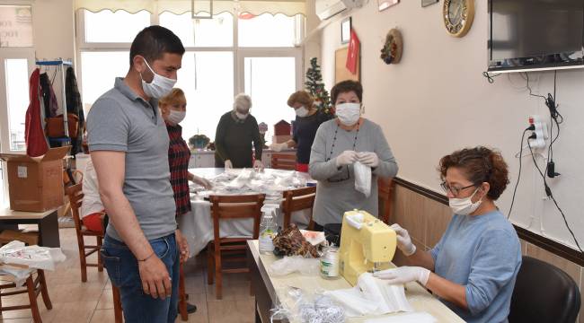 FOÇALI KADINLARDAN GÜNDE 1000 MASKE