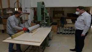 Mühendis başkanın icadı: PVC borusundan yüz siperliği