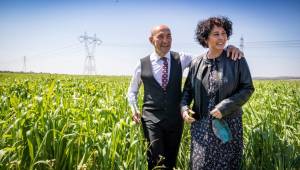  Tunç Soyer "Siz yeter ki üretmeye devam edin"