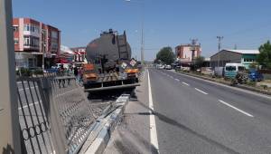 Aliağa'da Trafik Kazası:2 yaralı 