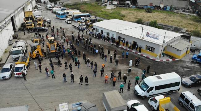 Başkan Aksoy belediye çalışanlarının 1 Mayıs'ını kutladı