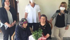 Chp Aliağa'dan Anneler Günü Vefası