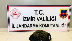 Hem korona virüs tedbirlerine uymadılar, hem de uyuşturucu madde ile yakalandılar