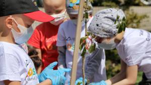 LÖSEV ÇOCUKLARI SAĞLIKLI BESLENME İÇİN KOLLARI SIVADI