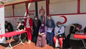 AK kadınlardan kan bağışı etkinliği