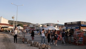 Foçada Normali Andıran İlk Cumartesi