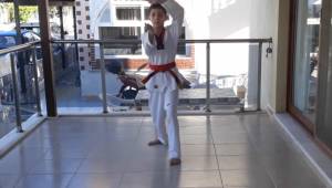  Foçalı Taekwondocular, Poomsae Turnuvasında Başarılar Kazandı