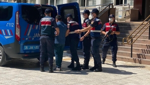 İzmir'de 11 ayrı suçtan aranan şahıs yakalandı