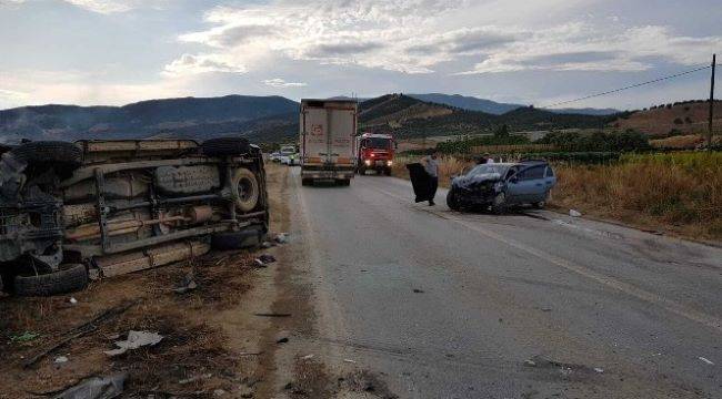 İzmir'de Trafik kazası : 5 yaralı