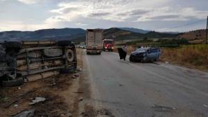 İzmir'de Trafik kazası : 5 yaralı