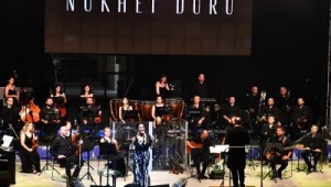 Nükhet Duru İzmirliler için söyledi