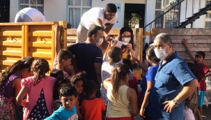 EDREMİT KENT KONSEYİNDEN ÇOCUKLARA BAYRAM HEDİYESİ