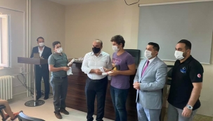 ALİAĞA'DA 2020 LGS'DE DERECEYE GİREN ÖĞRENCİLER ÖDÜLLENDİRİLDİ