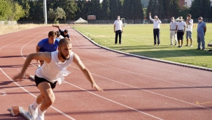 Gençler, Ege Üniversiteli olmak için ter döküyor