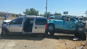 Gerenköy Kavşağında Trafik Kazası 1'i Ağır 3 Yaralı