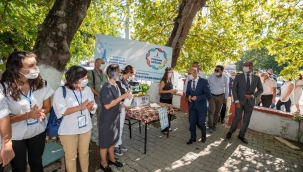  İzmir Büyükşehir Belediyesi'nden köylülere hijyen kiti ve gıda kolisi