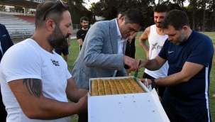 Başkan Serkan Acar'dan Aliağaspor FK Antrenmanına Sürpriz Ziyaret