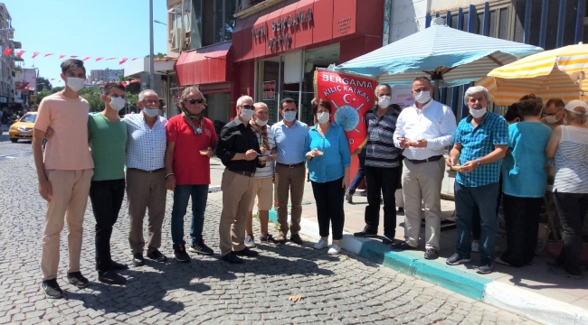 Bergama Kılıç Kalkan Derneği'nden Aşure Hayrı