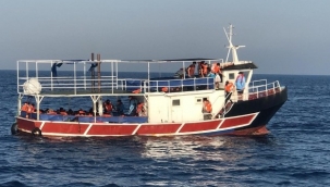 İzmir'de 77 sığınmacı yakalandı