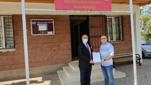 MHP Aliağa İlçe Başkanı Aydemir, mazbatasını aldı