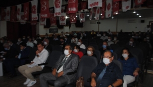 MHP Foça'da kongre coşkusu