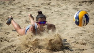 Plajda yine şenlik var