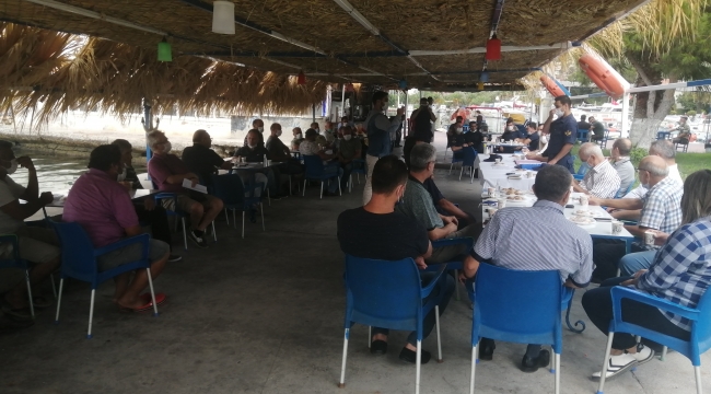 Sahil Güvenlik'ten Aliağalı Balıkçılara bilgilendirme toplantısı