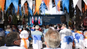 AK PARTİ FOÇADA YENİ YÖNETİMİ AÇIK HAVA KONGRESİYLE BELİRLEDİ