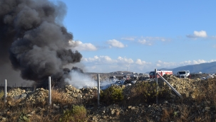 Çaltılıdere'deki Atık Depolama Alanı Yine Yandı 